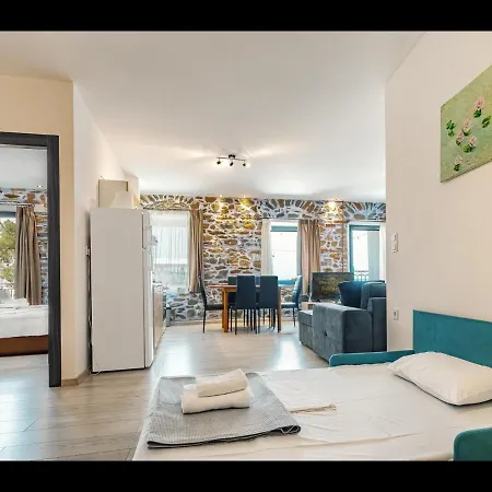 Dreamstone بيت للعطل Órmos Prínou