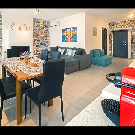 Dreamstone * Órmos Prínou